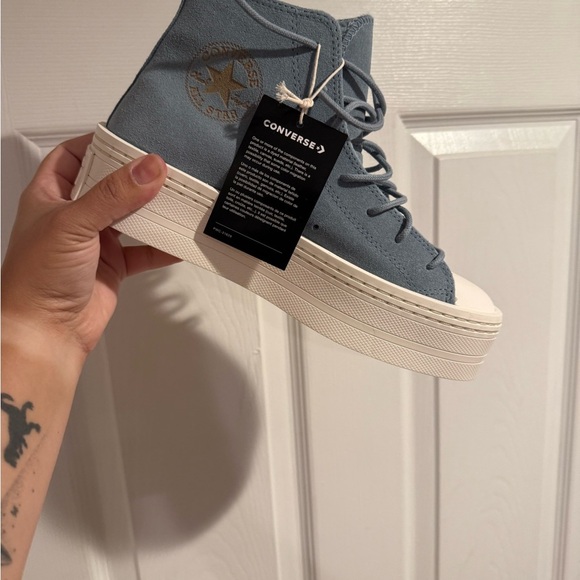 Converse Women's Blue Platform High-Top Sneakers - Picture 1 of 5